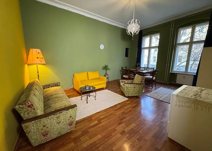 2 Zimmer Wohnung Im Herzen Neukoellns